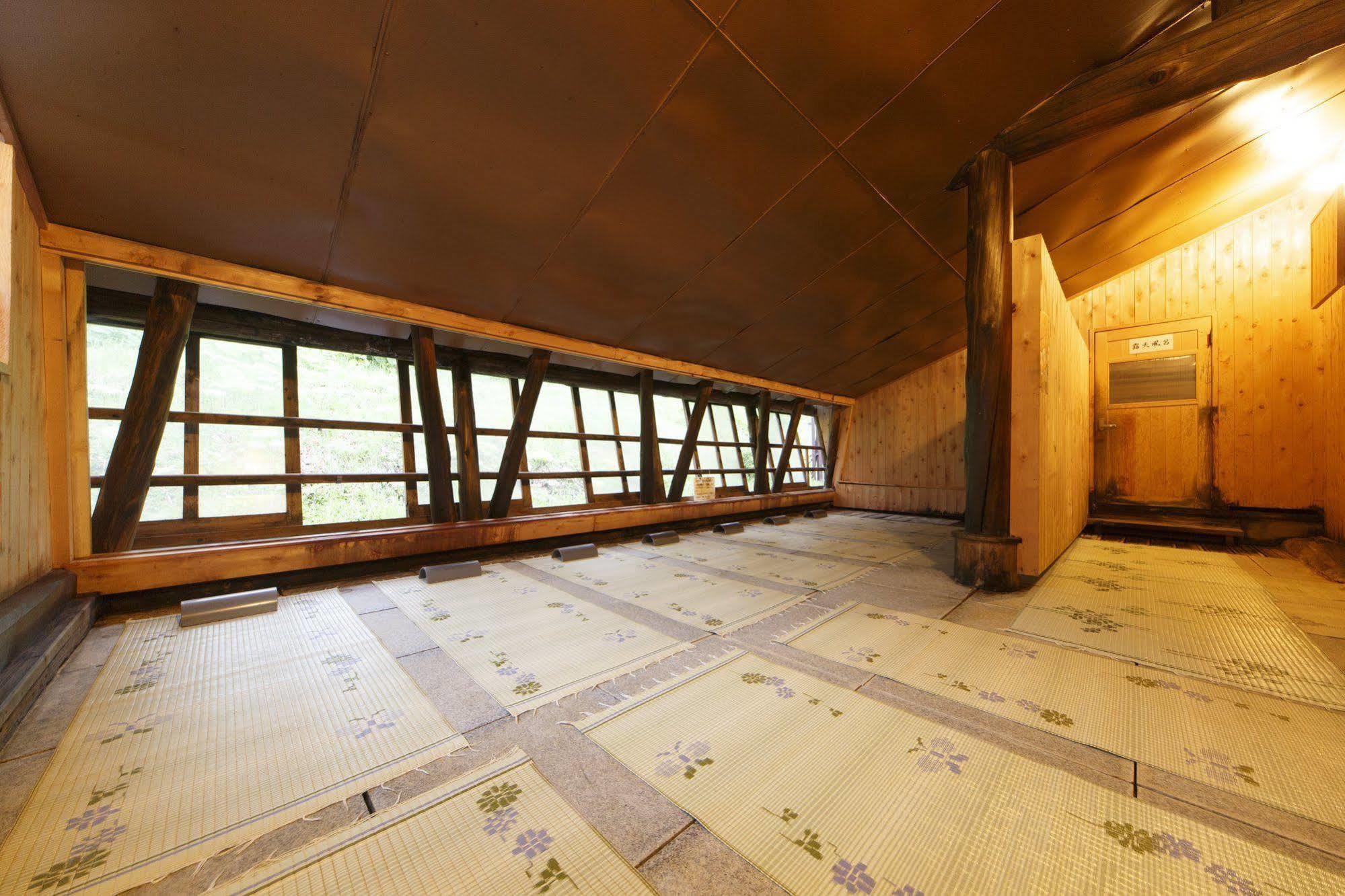 รีสอร์ต ชิน - ทะมะงะวะ ออนเซน Hotel Semboku ภายนอก รูปภาพ